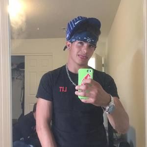 Meet your Posher, Tommy